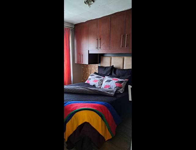 2 BEDROOM TOWNHOUSE FOR SALE IN VANDERBIJLPARK CE 3